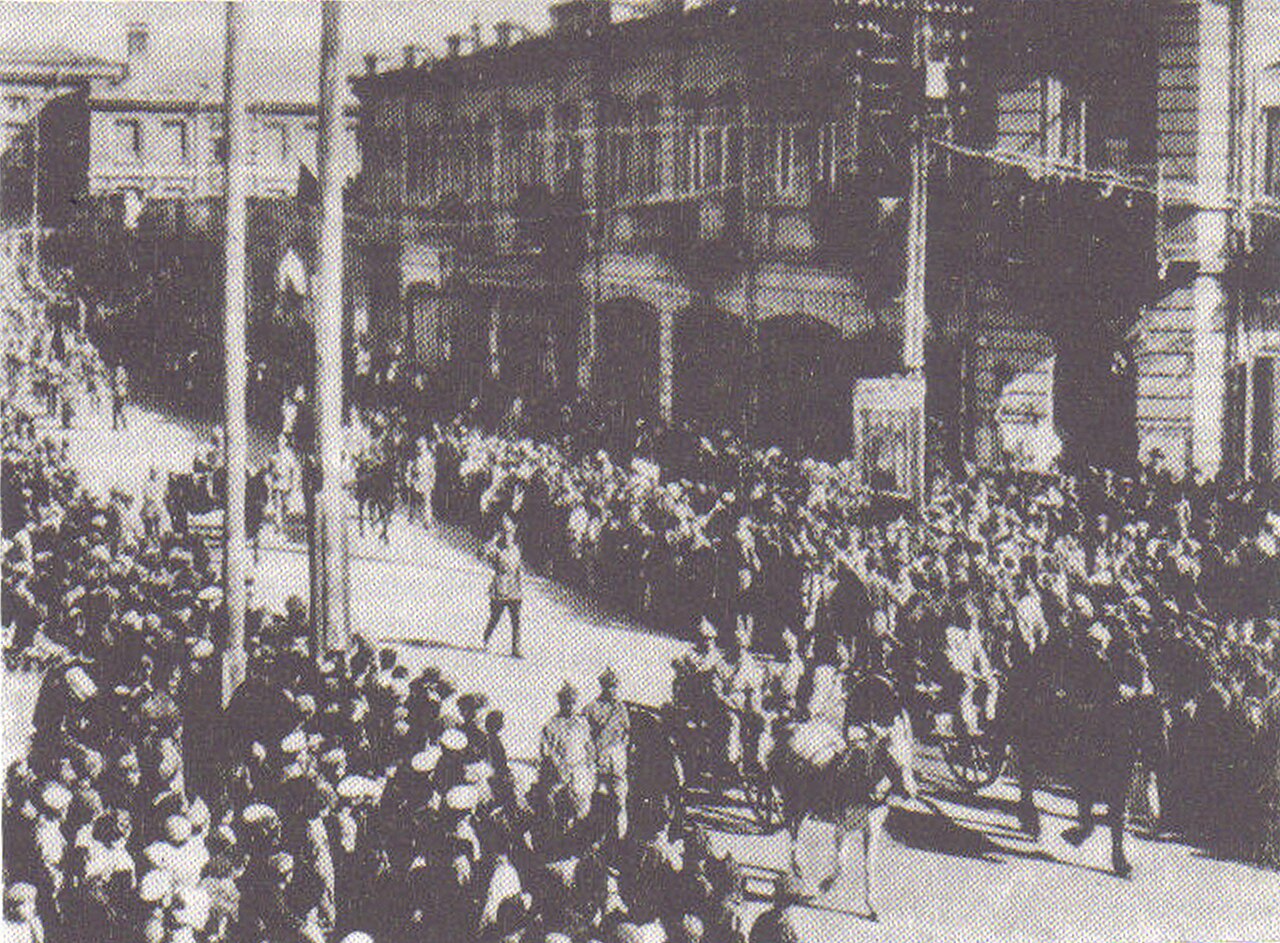 11-я Красная армия в Ереване · архивная фотография 1920 года